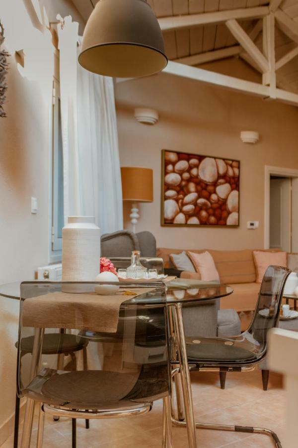 Meni Sweet Luxury Home ヴォロス エクステリア 写真